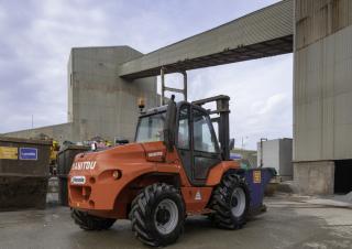 Високоповдигачи с висока проходимост Manitou M 50-4