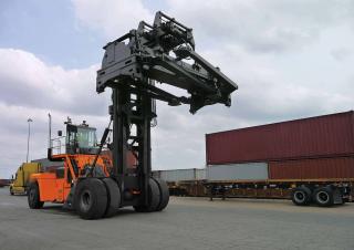 Високоповдигачи Toyota THD9000-L3