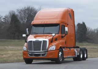 Камиони Влекачи Freightliner Cascadia 113 72 XT Cummins X15
