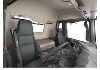 Камиони Влекачи Scania L 320 A6x4NB