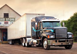 Камиони Влекачи Mack PINNACLE CA68 Conventional CHU602 MP8 4x2
