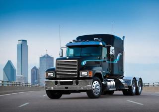 Камиони Влекачи Mack PINNACLE CA68 Conventional CHU602 MP8 4x2
