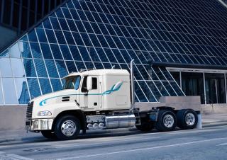 Камиони Влекачи Mack PINNACLE CA68 Conventional CXU602 MP7 4x2
