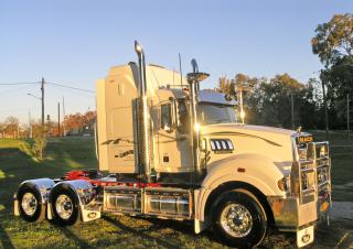 Камиони Влекачи Mack Super-Liner FUSION CAB ECE29 ISX 525 6x4