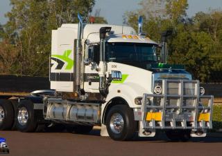 Камиони Влекачи Mack TITAN 64