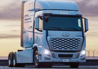 Камиони Влекачи Hyundai Commercial Vehicles XCIENT Fuel Cell Tractor