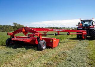 Задно монтиран косачен диск с кондиционер Massey Ferguson 1316 S