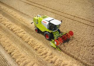 Зърнокомбайн Claas Avero 160
