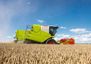 Зърнокомбайн Claas Avero 160