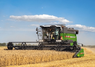 Зърнокомбайн Fendt Corus 518 