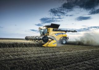 Зърнокомбайн New Holland CR8.90 12.5