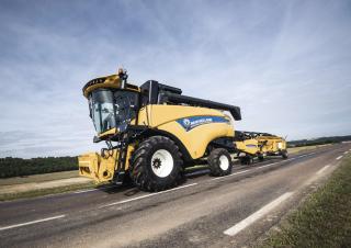 Зърнокомбайн New Holland CX6.80