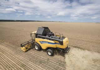 Зърнокомбайн New Holland CX6.80