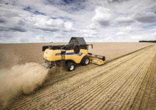 Зърнокомбайн New Holland CX6.80