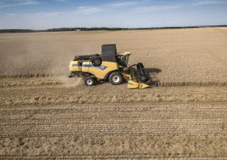 Зърнокомбайн New Holland CX6.80