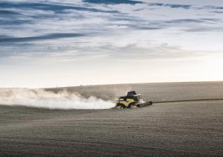 Зърнокомбайн New Holland CX6.80