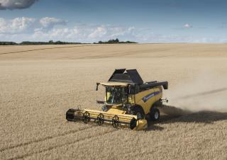 Зърнокомбайн New Holland CX6.80