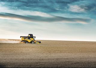 Зърнокомбайн New Holland CX6.80