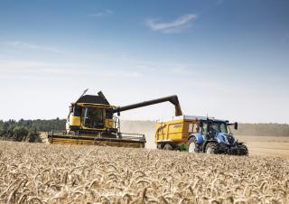 Зърнокомбайн New Holland CX6.80