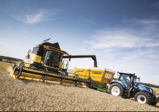 Зърнокомбайн New Holland CX6.80