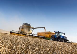 Зърнокомбайн New Holland CX7.90 ST5 Tracks