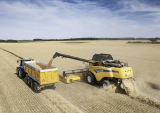 Зърнокомбайн New Holland CX8.90   
