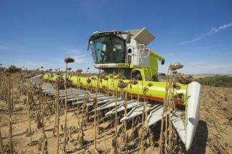 Зърнокомбайн Claas Lexion 670 Montana