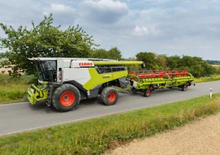 Зърнокомбайн Claas Lexion 7700 