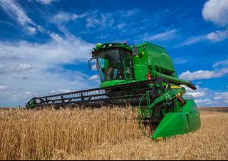 Зърнокомбайн John Deere S440