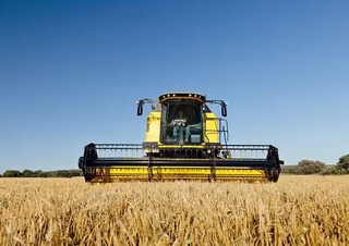 Зърнокомбайн New Holland TC4.90 ST5 