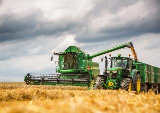 Зърнокомбайн John Deere W 550 i