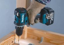 Акумулаторни бормашини и винтоверти Makita DDF480