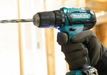 Акумулаторни бормашини и винтоверти Makita DF333D