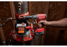 Акумулаторни ударни винтоверти и гаечни ключове Milwaukee 2759B-22