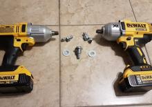 Акумулаторни ударни винтоверти и гаечни ключове DEWALT DCF889L2