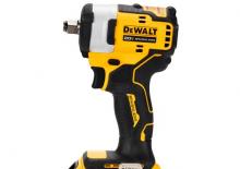 Акумулаторни ударни винтоверти и гаечни ключове DEWALT DCF911P2
