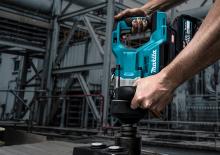 Акумулаторни ударни винтоверти и гаечни ключове Makita TW009GZ
