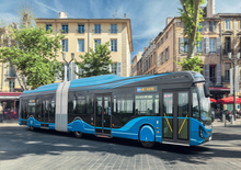 Автобуси за градски транспорт Iveco E-way 18 m