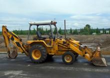 Багер-товарачи с обратно загребване JCB 1400 B