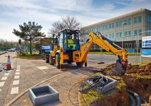 Багер-товарачи с обратно загребване JCB 3CX Compact Plus