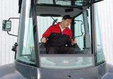 Багер-товарачи с обратно загребване Terex-Fermec 880 elite