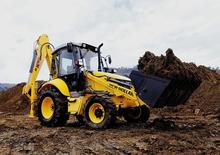 Багер-товарачи с обратно загребване New Holland B100B