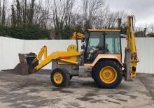 Багер-товарачи с обратно загребване MF Industrial MF 760
