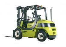 Челни вилични мотокари, дизелови Clark CMP 40 L