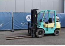 Челни мотокари, пропан-бутан Yang FG 30 Mark 3 smart