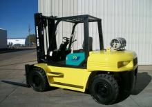 Челни мотокари, пропан-бутан Komatsu FG 70-7