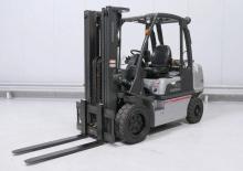Челни мотокари, пропан-бутан Nissan UG 1 F 2 A 35 DU