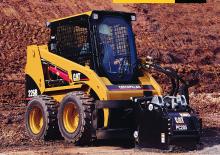 Челни товарачи Caterpillar 216B