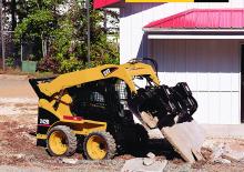 Челни товарачи Caterpillar 232B