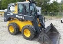 Челни товарачи John Deere Construction 326D